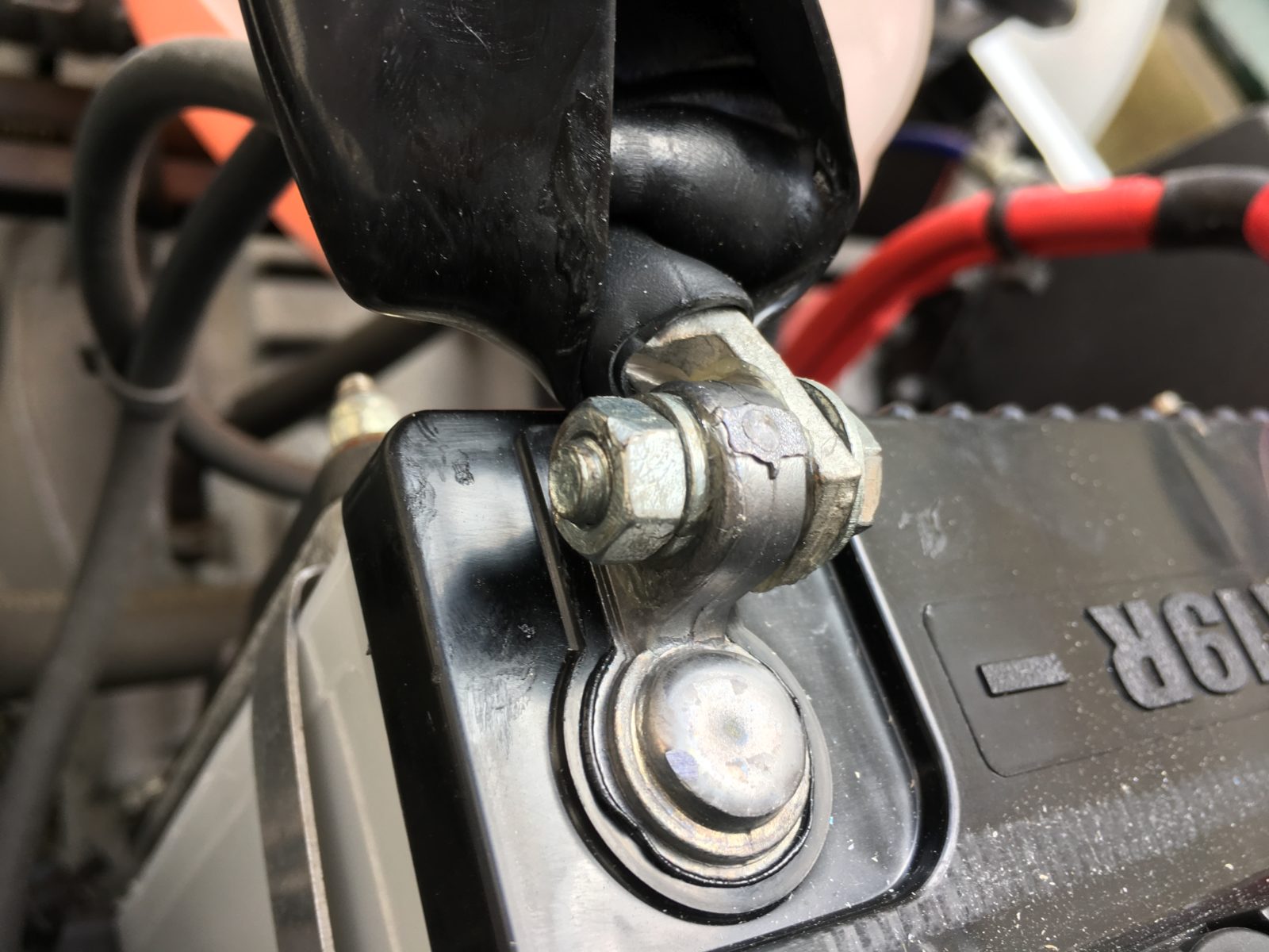 ケータハムセブン160のバッテリを交換しました マイハリ